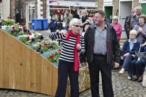 Paul Nymeyer from Rainbow Nurseries is thanked for his efforts and his sponsorship."