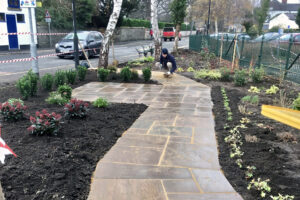 The finished Showfield car park community garden."